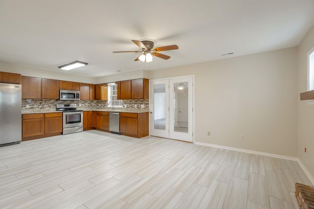 6445 Brookmead Circle, Hixson, TN 37343