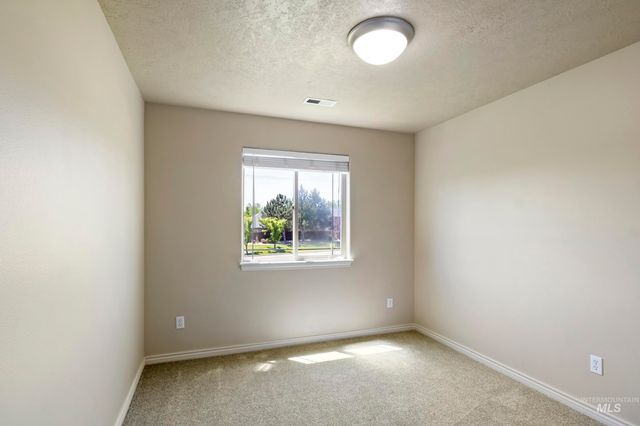 1957 W Placer Creek Ct, Nampa, ID 83686