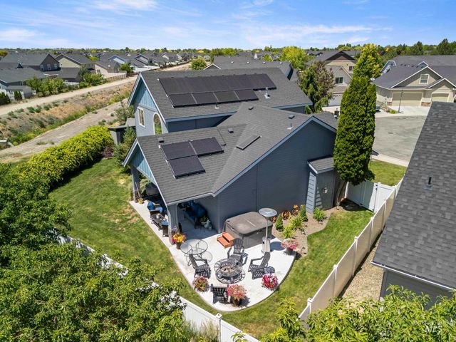 1957 W Placer Creek Ct, Nampa, ID 83686