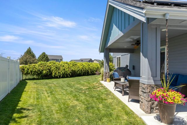 1957 W Placer Creek Ct, Nampa, ID 83686