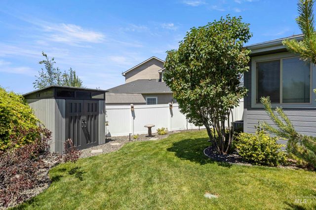 1957 W Placer Creek Ct, Nampa, ID 83686