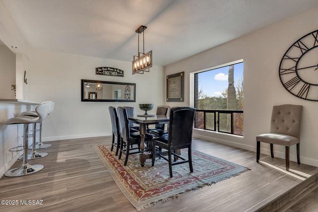 940 N Smoketree Circle, Tucson, AZ 85745