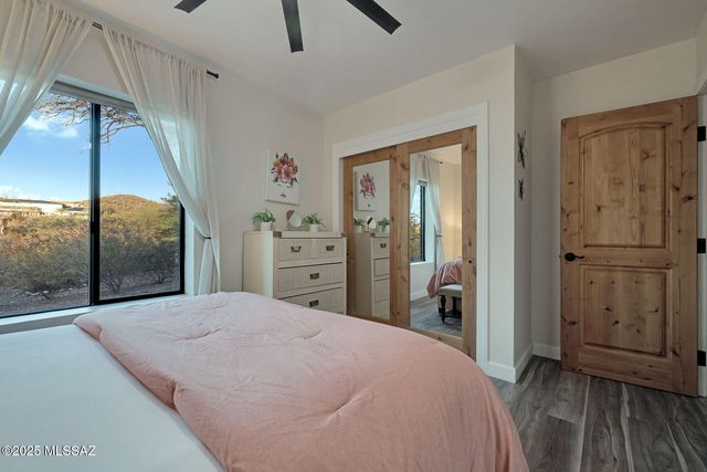 940 N Smoketree Circle, Tucson, AZ 85745