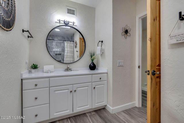 940 N Smoketree Circle, Tucson, AZ 85745