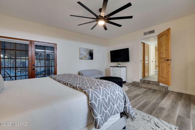 940 N Smoketree Circle, Tucson, AZ 85745