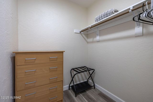 940 N Smoketree Circle, Tucson, AZ 85745