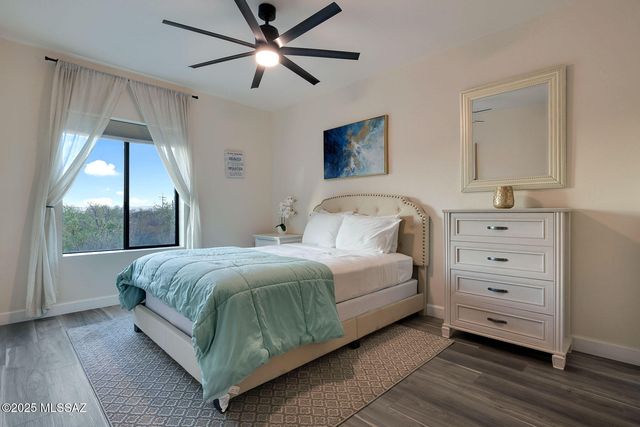 940 N Smoketree Circle, Tucson, AZ 85745