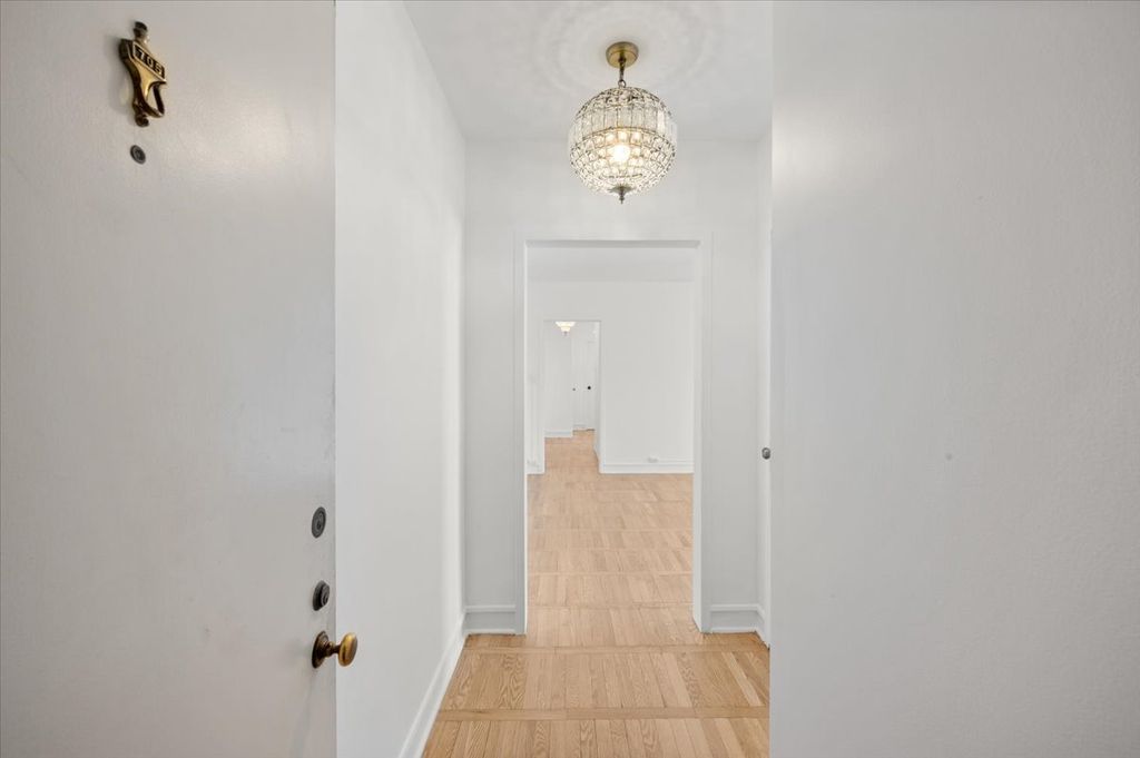 1585 Ridge Avenue 705, Evanston, IL 60201 — photo 5