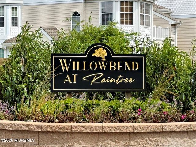 264 Tulip Lane, Freehold, NJ 07728