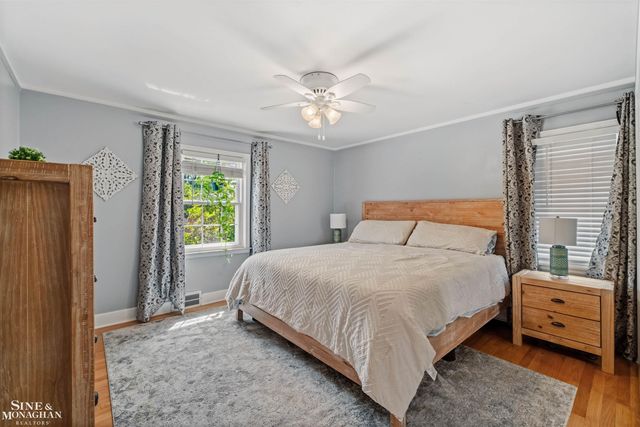 474 Touraine Road, Grosse Pointe Farms, MI 48236
