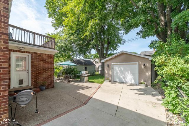 474 Touraine Road, Grosse Pointe Farms, MI 48236
