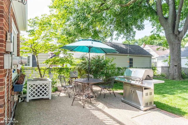 474 Touraine Road, Grosse Pointe Farms, MI 48236
