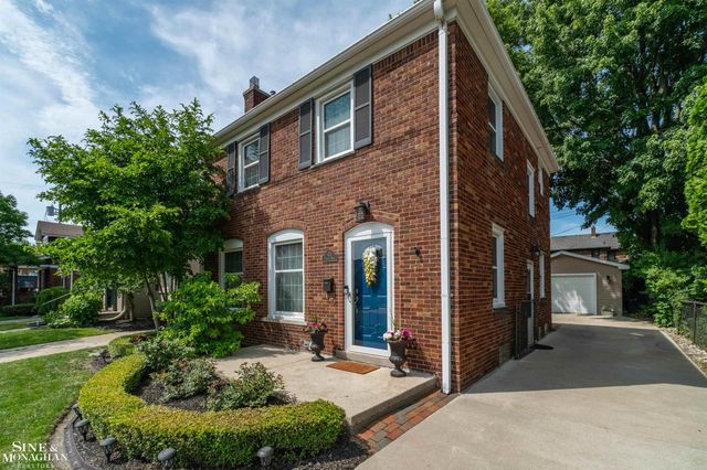 474 Touraine Road, Grosse Pointe Farms, MI 48236