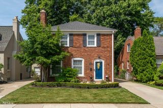 474 Touraine Road, Grosse Pointe Farms, MI 48236