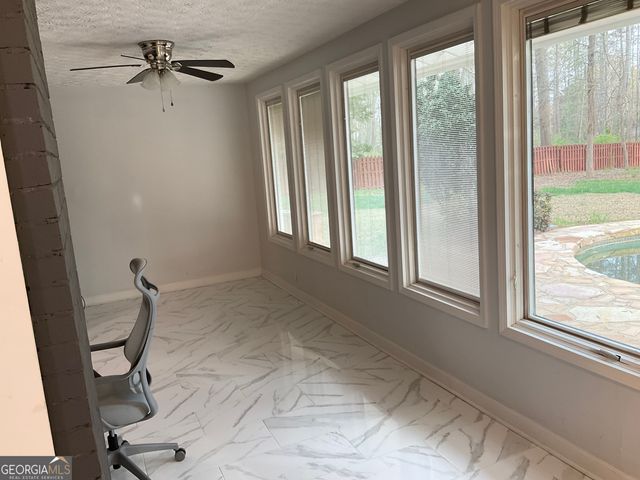 558 Kenwood Road, Fayetteville, GA 30214