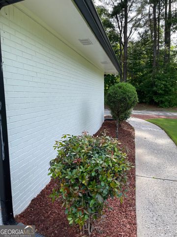 558 Kenwood Road, Fayetteville, GA 30214