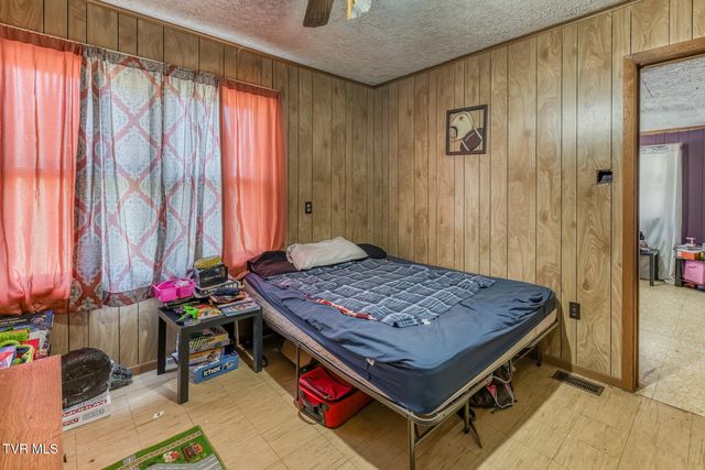 880 Highway 44, Bristol, TN 37620