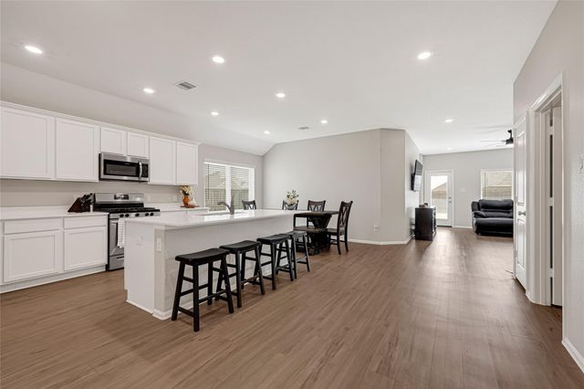 9830 Kingston Liberty Lane, Baytown, TX 77521