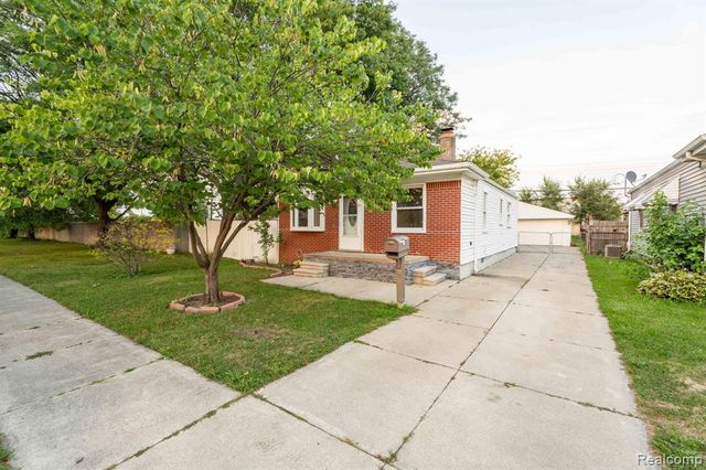 27390 Seyburn Avenue, Warren, MI 48092