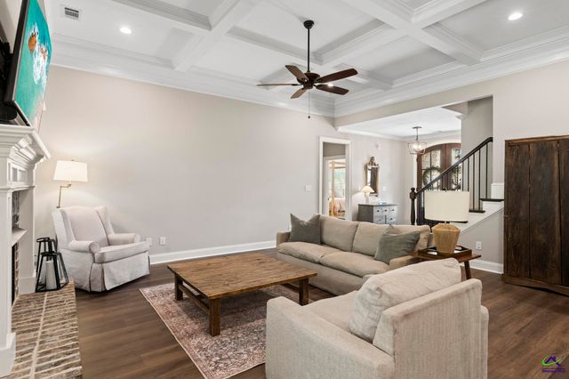 303 Pine Trace Lane, Kathleen, GA 31047