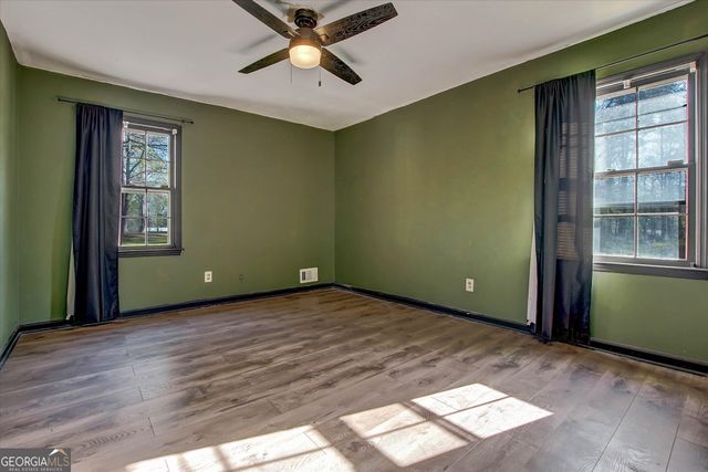 217 Lynn Drive, Fayetteville, GA 30215