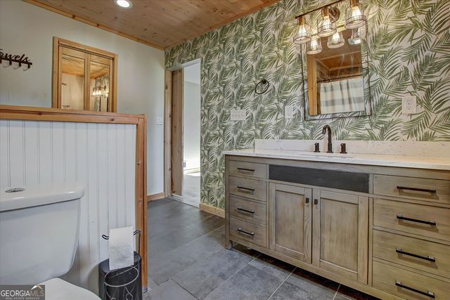 217 Lynn Drive, Fayetteville, GA 30215