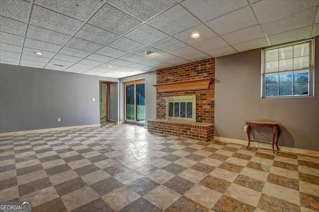 217 Lynn Drive, Fayetteville, GA 30215