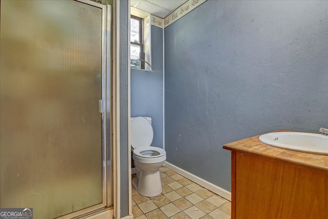 217 Lynn Drive, Fayetteville, GA 30215