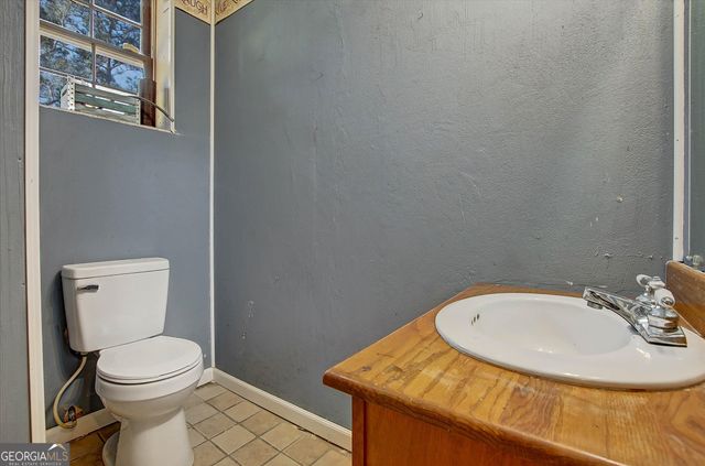 217 Lynn Drive, Fayetteville, GA 30215