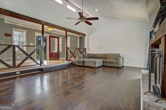 217 Lynn Drive, Fayetteville, GA 30215