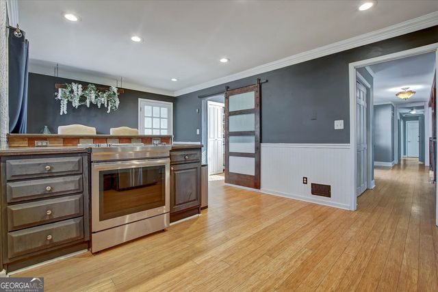 217 Lynn Drive, Fayetteville, GA 30215