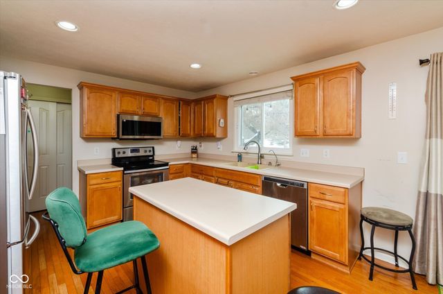 16446 Lakeville Crossing, Westfield, IN 46074