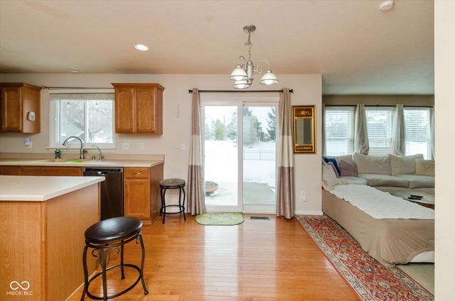 16446 Lakeville Crossing, Westfield, IN 46074