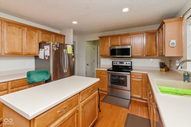 16446 Lakeville Crossing, Westfield, IN 46074