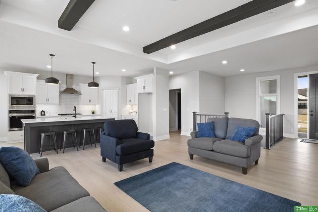 5509 N 212th Avenue, Elkhorn, NE 68022