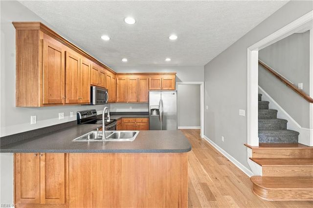 303 Herman Melville AVE, Newport News, VA 23606