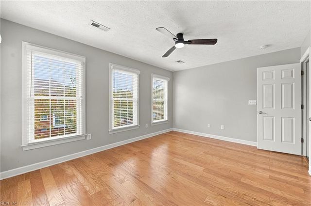 303 Herman Melville AVE, Newport News, VA 23606