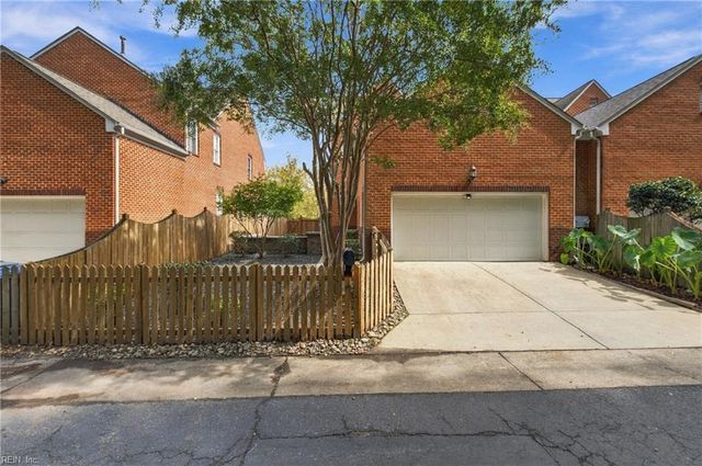 303 Herman Melville AVE, Newport News, VA 23606