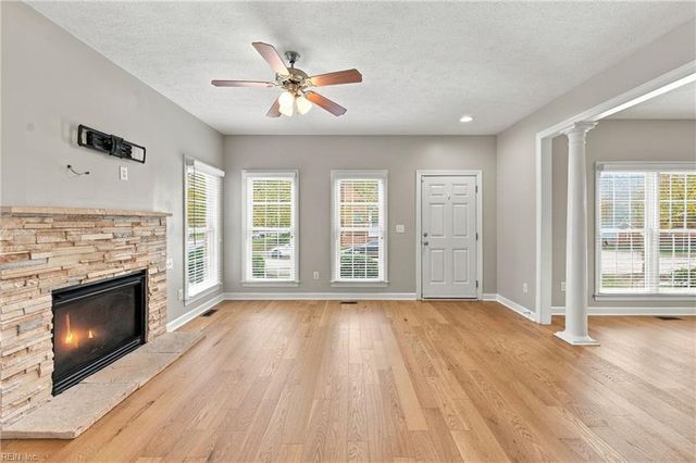 303 Herman Melville AVE, Newport News, VA 23606