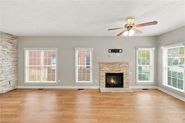 303 Herman Melville AVE, Newport News, VA 23606