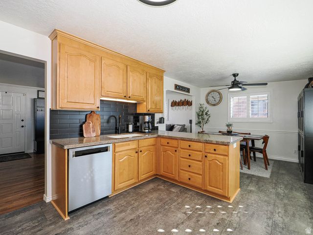 1048 E 5235 S, Salt Lake City, UT 84117