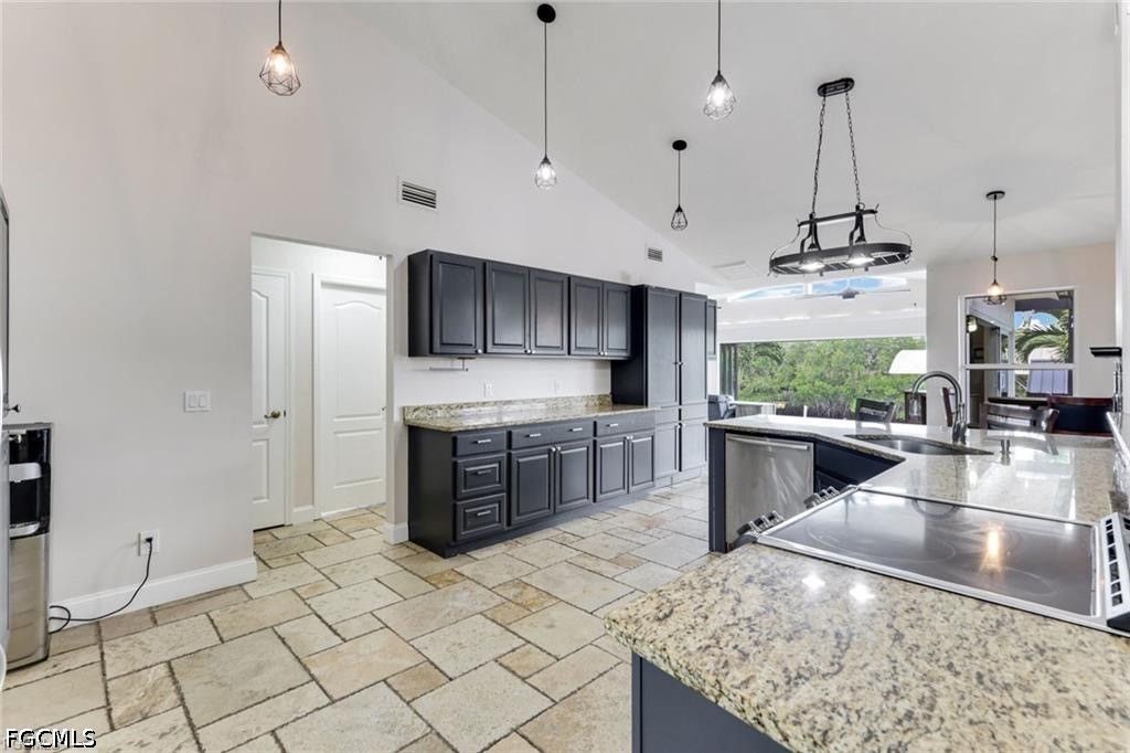Image 13 of property listing at 2013 Everest PKWY, Cape Coral, FL 33904