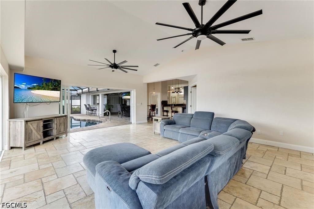 Image 17 of property listing at 2013 Everest PKWY, Cape Coral, FL 33904