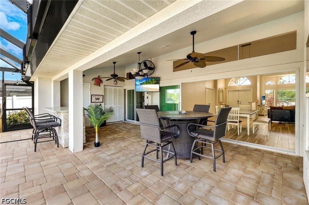 Image 29 of property listing at 2013 Everest PKWY, Cape Coral, FL 33904