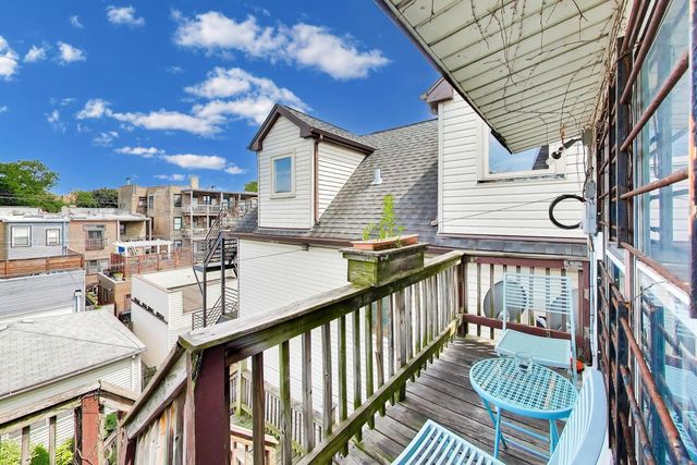 2643 N California Avenue, Chicago, IL 60647