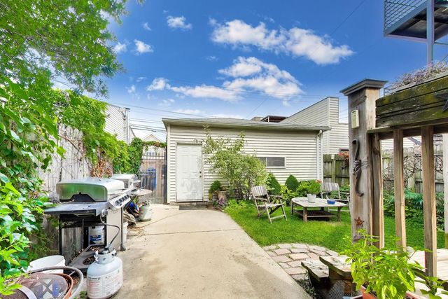 2643 N California Avenue, Chicago, IL 60647