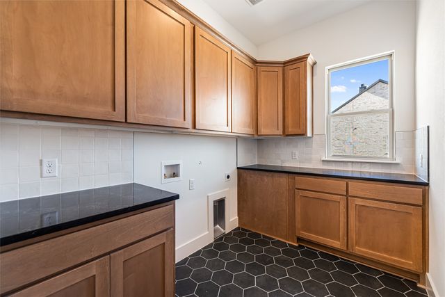 12116 Crystal Drive, Krum, TX 76249