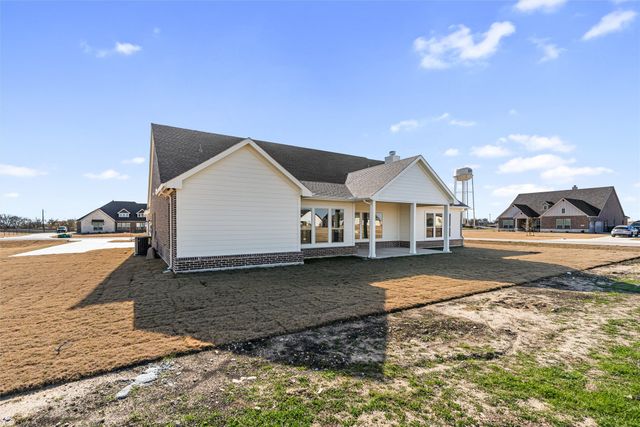 12116 Crystal Drive, Krum, TX 76249