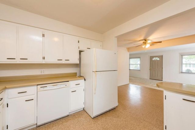 1220 Fulton Avenue, Winthrop Harbor, IL 60096