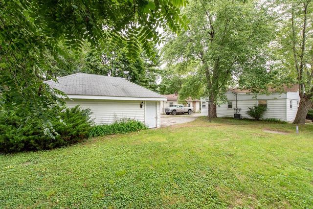 1220 Fulton Avenue, Winthrop Harbor, IL 60096